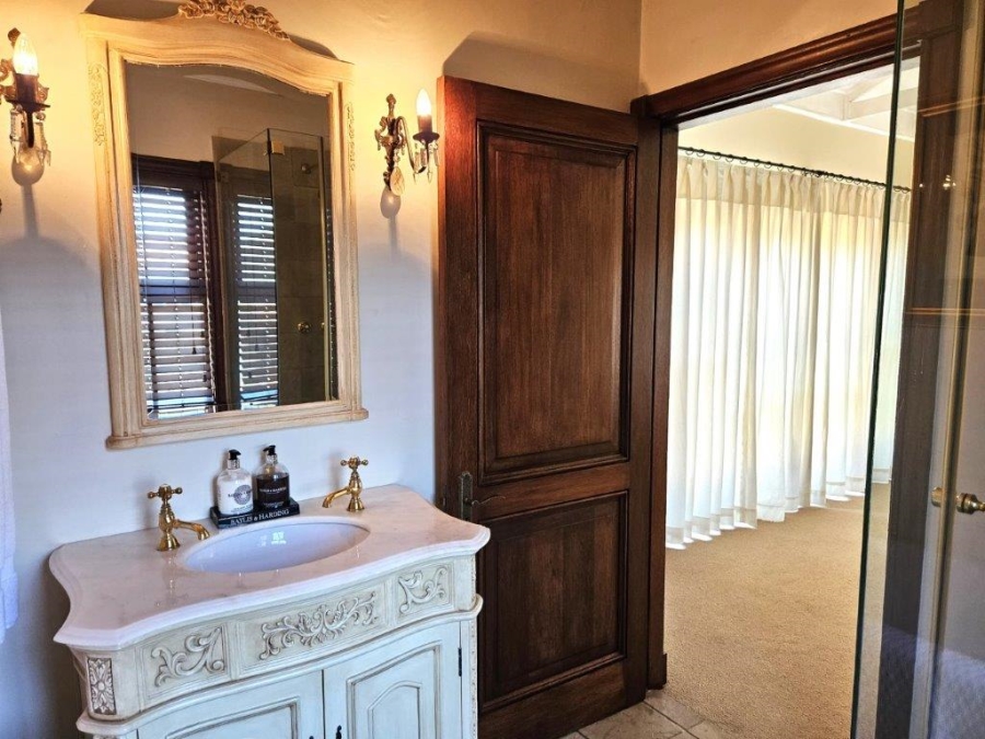 5 Bedroom Property for Sale in Estate D Afrique North West